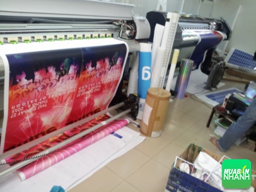 Tất cả các loại poster đều được in bằng máy in khổ lớn, sử dụng đầu phun Nhật Bản mang lại chất lượng cao